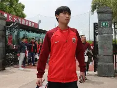 熊猫体育app-清晨体能课后，纽卡斯尔复出首秀备战中超，赛场秩序良好，高层口径保持一致