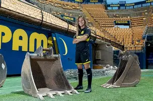 岛内与日本爆发冲突cctv13